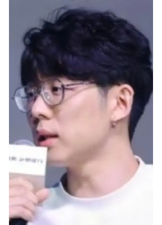 Режиссёр Чжан Фусинь 23.12.25