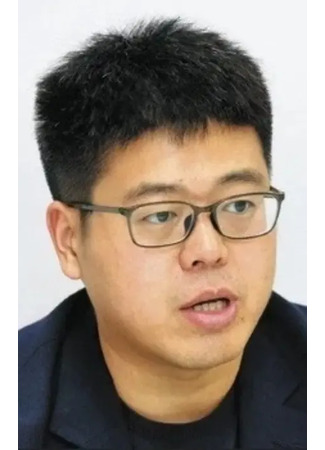 Режиссёр Чжан Шэнъянь 01.01.26